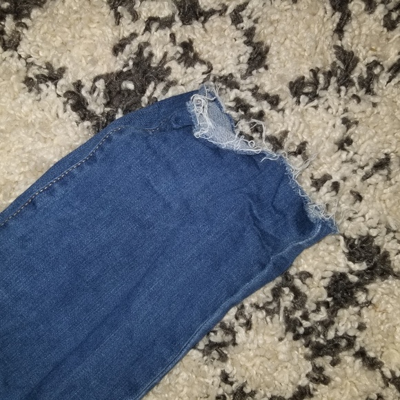 Jean - Picture 2 of 4